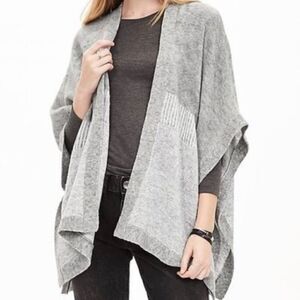 Banana Republic Wool Sleeveless Cardigan Size XS/S